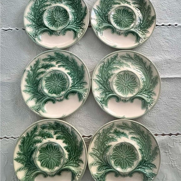 1930's French Artichoke
Plate by Gien. - Picture 6 of 12